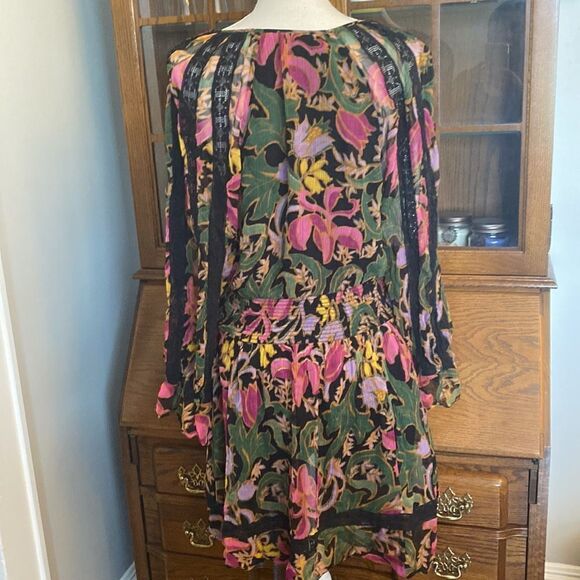 Anthropologie - Genevieve Lace Mini Dress Size XSP - Picture 6 of 9